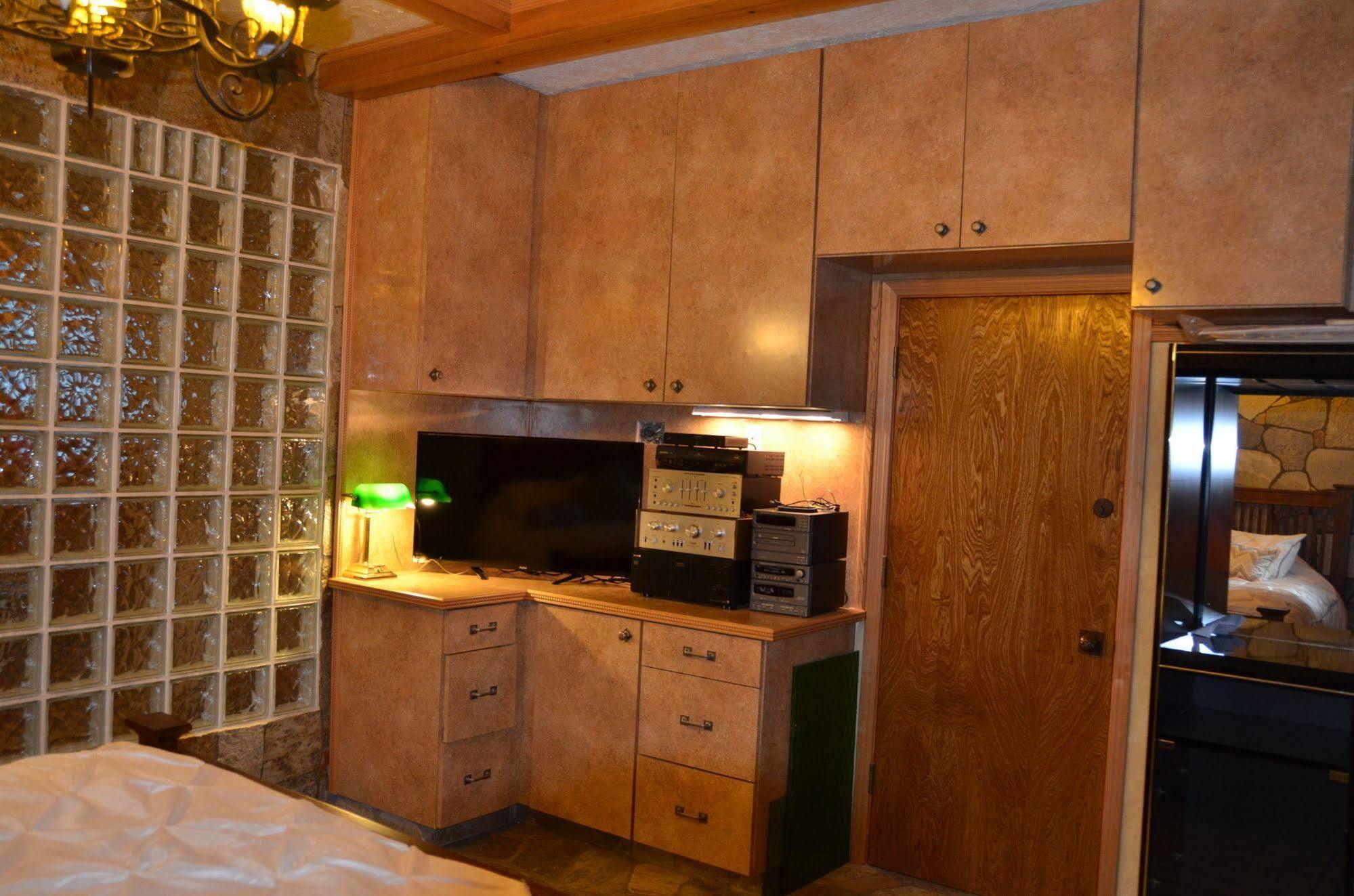 Where Eagles Fly Bed & Breakfast Elk Point Exterior foto